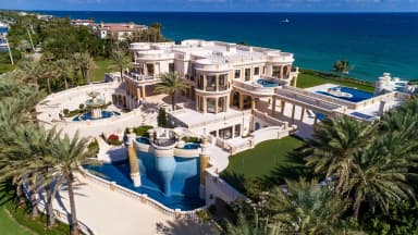Luxury Mansion in US